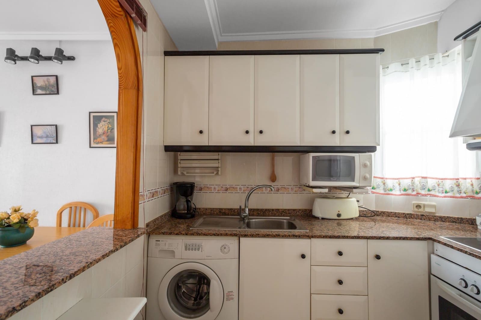 2 bedroom Apartment for sale in Torrevieja with pool - € 149,000 (Ref: 9278161)