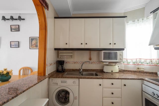 2 bedroom Apartment for sale in Torrevieja with pool - € 149,000 (Ref: 9278161)