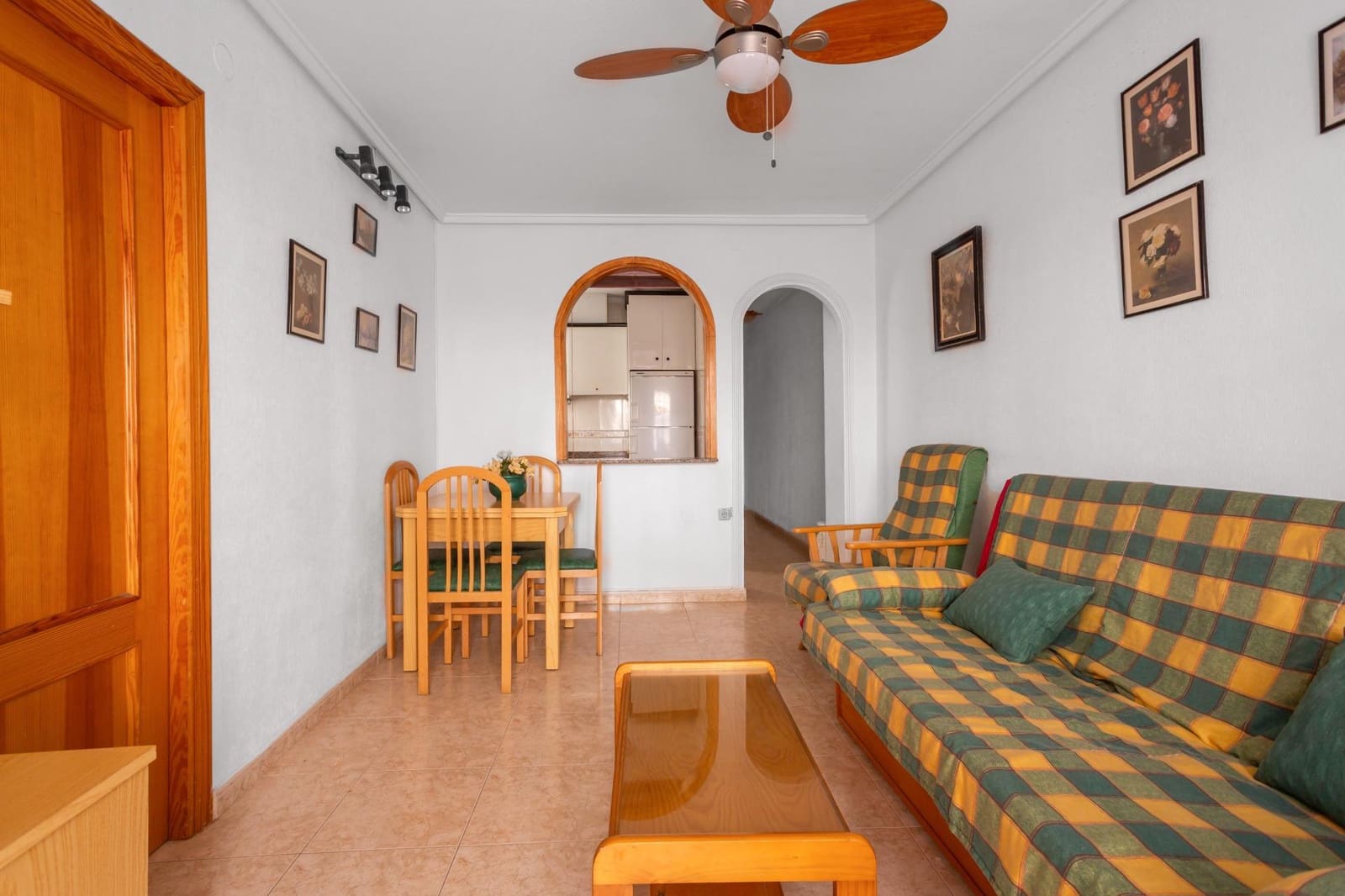 2 bedroom Apartment for sale in Torrevieja with pool - € 149,000 (Ref: 9278161)