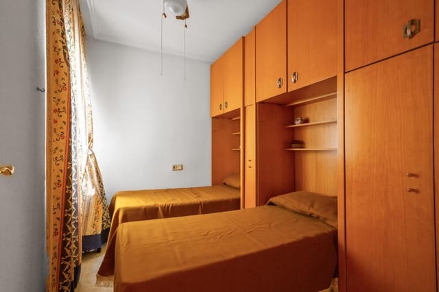 2 bedroom Apartment for sale in Torrevieja with pool - € 149,000 (Ref: 9278161)