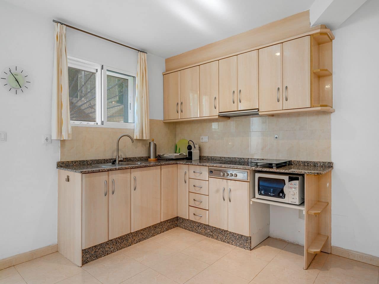 4 bedroom Villa for sale in Rojales with pool garage - € 420,000 (Ref: 9292220)