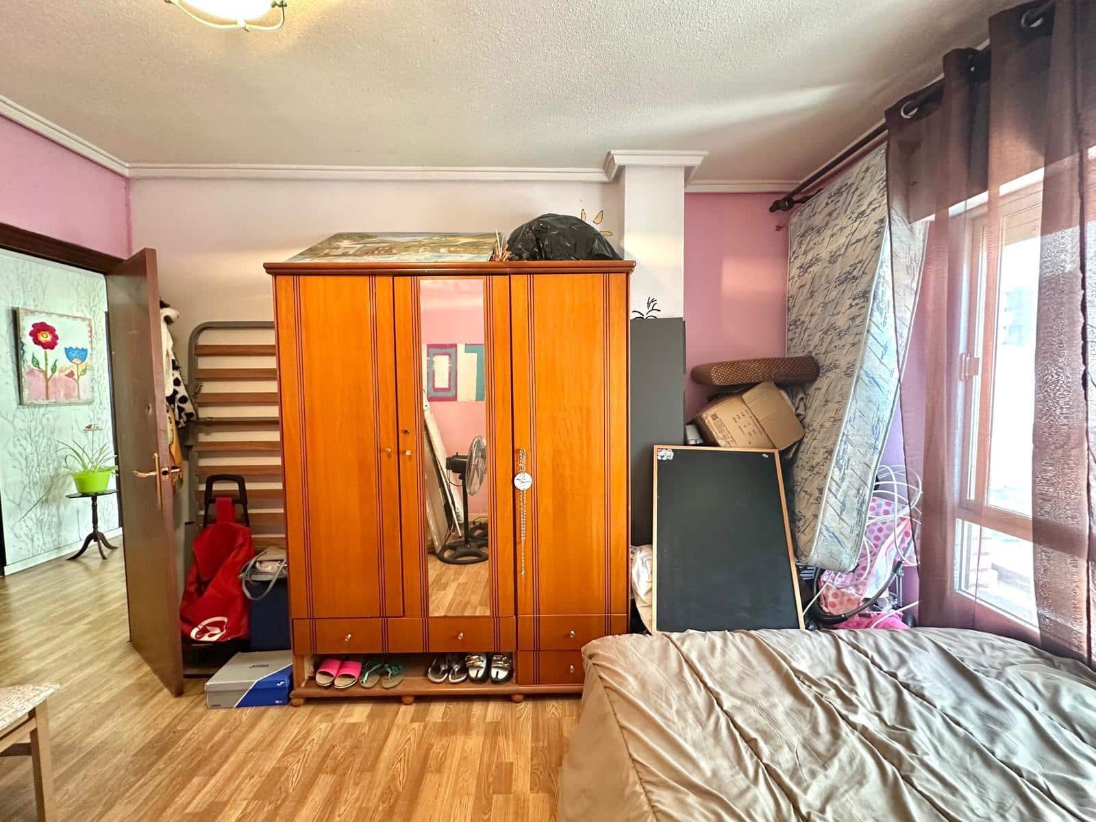 2 bedroom Apartment for sale in Torrevieja - € 159,900 (Ref: 9295993)