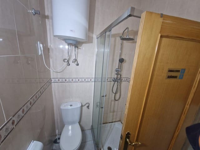 Local Comercial en Torrevieja en venta - 120.000 € (Ref: 9295994)