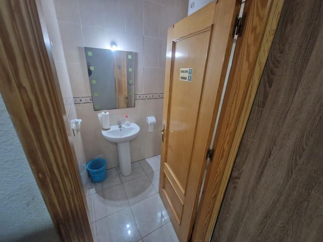 Local Comercial en Torrevieja en venta - 120.000 € (Ref: 9295994)