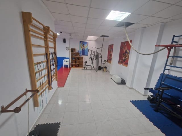 Local Comercial en Torrevieja en venta - 120.000 € (Ref: 9295994)