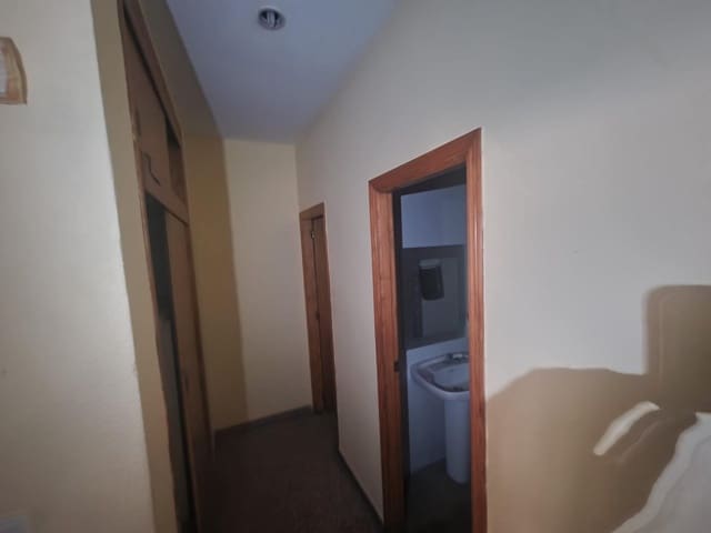 Local Comercial en Torrevieja en venta - 149.900 € (Ref: 9296003)