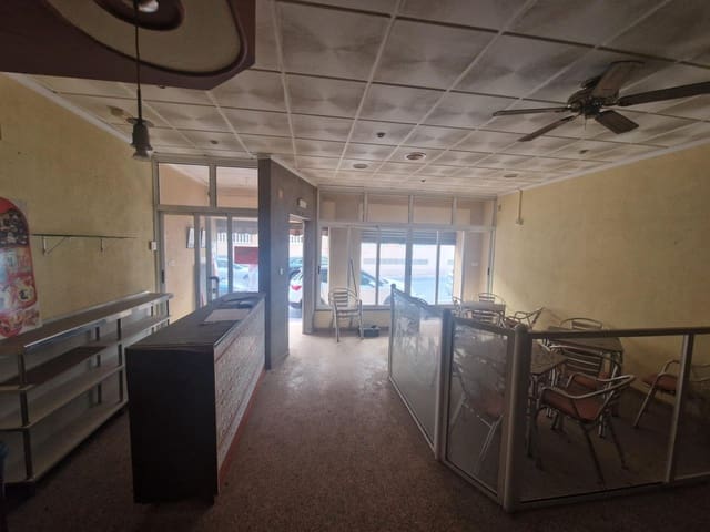 Local Comercial en Torrevieja en venta - 149.900 € (Ref: 9296003)