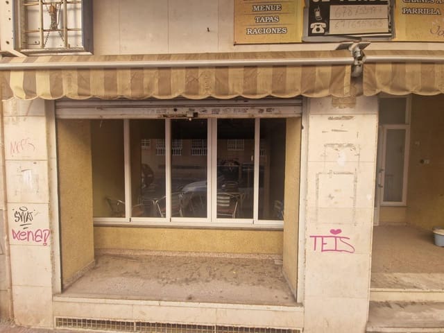 Local Comercial en Torrevieja en venta - 149.900 € (Ref: 9296003)