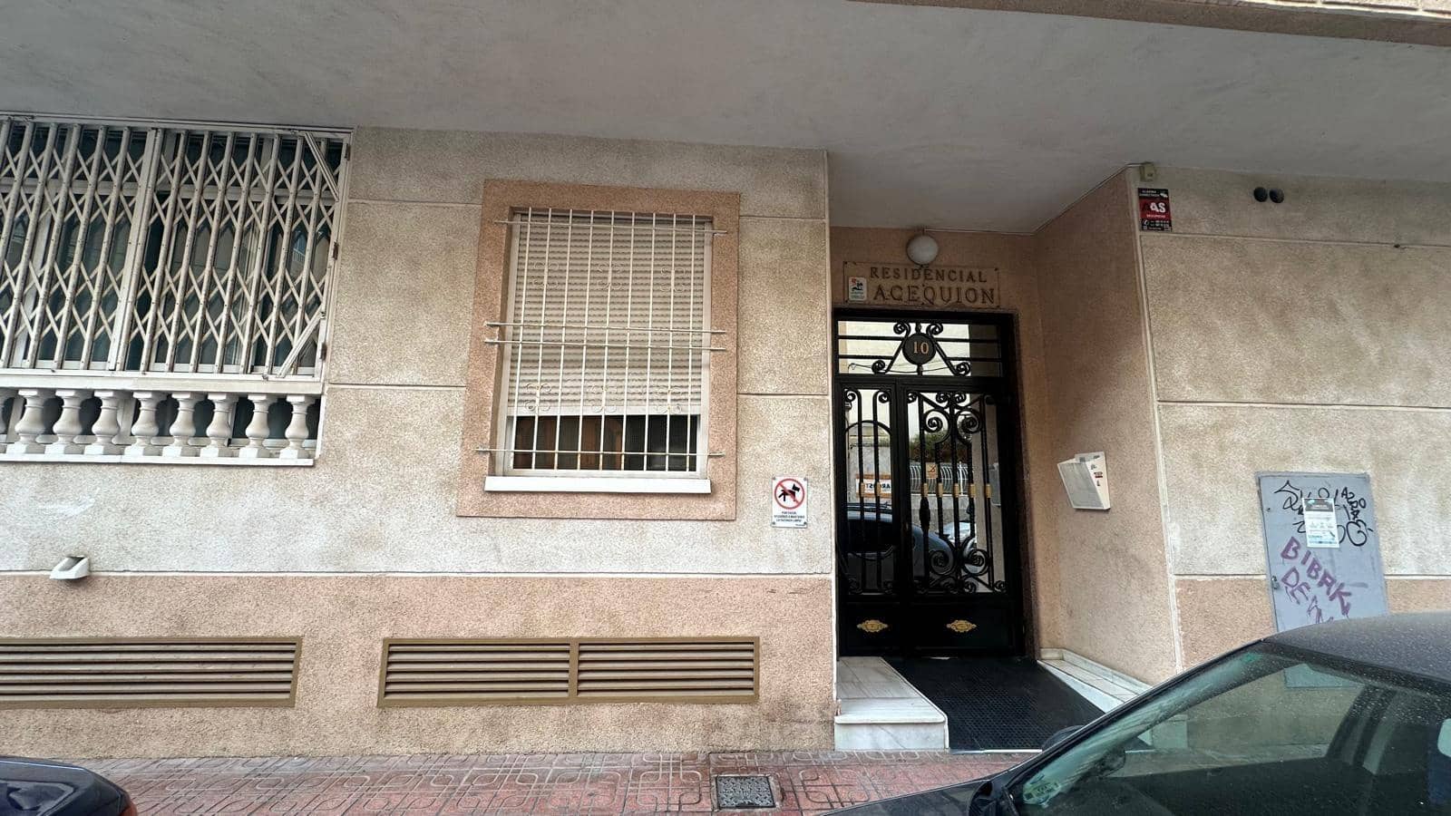 2 bedroom Apartment for sale in Torrevieja - € 169,900 (Ref: 9296010)