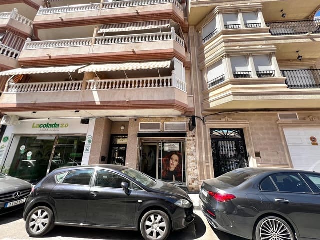Local Comercial en Torrevieja en venta - 199.900 € (Ref: 9296018)