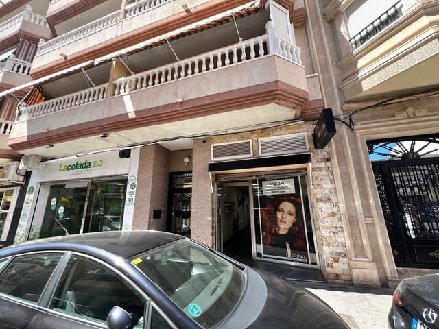 Local Comercial en Torrevieja en venta - 199.900 € (Ref: 9296018)