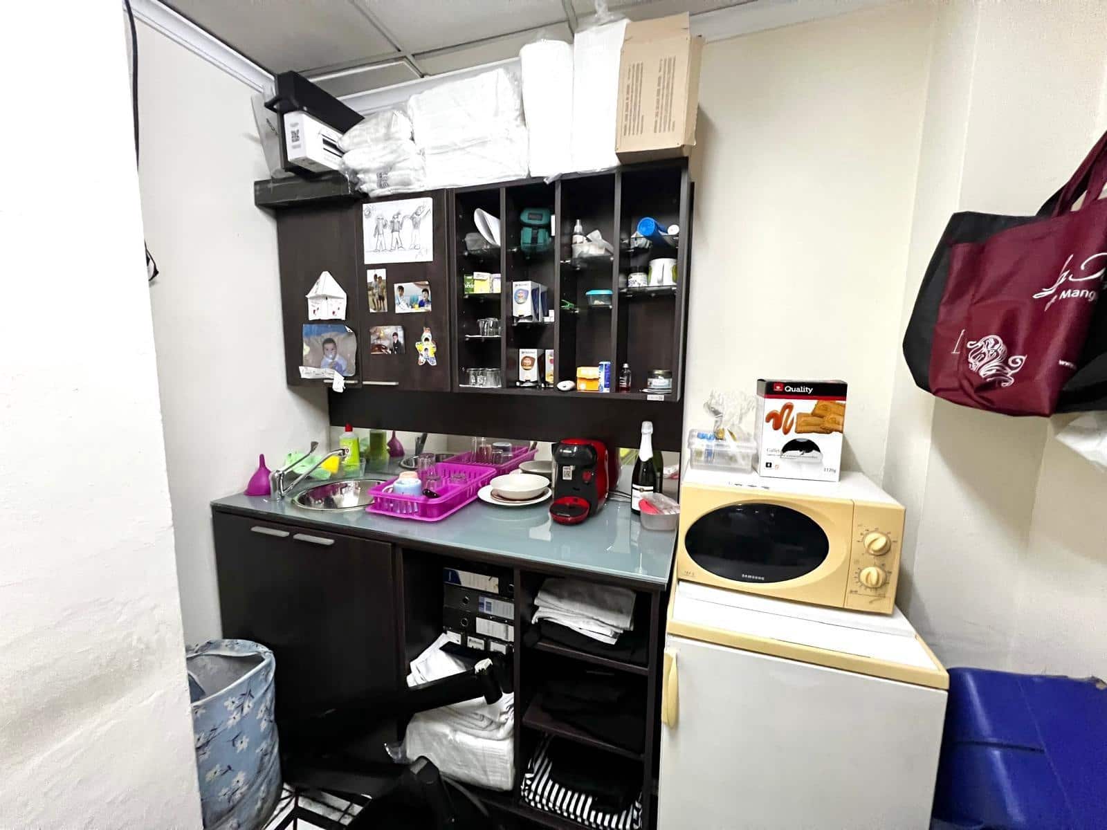 Kaupallinen myytävänä paikassa Torrevieja - 199 900 € (Ref: 9296018)