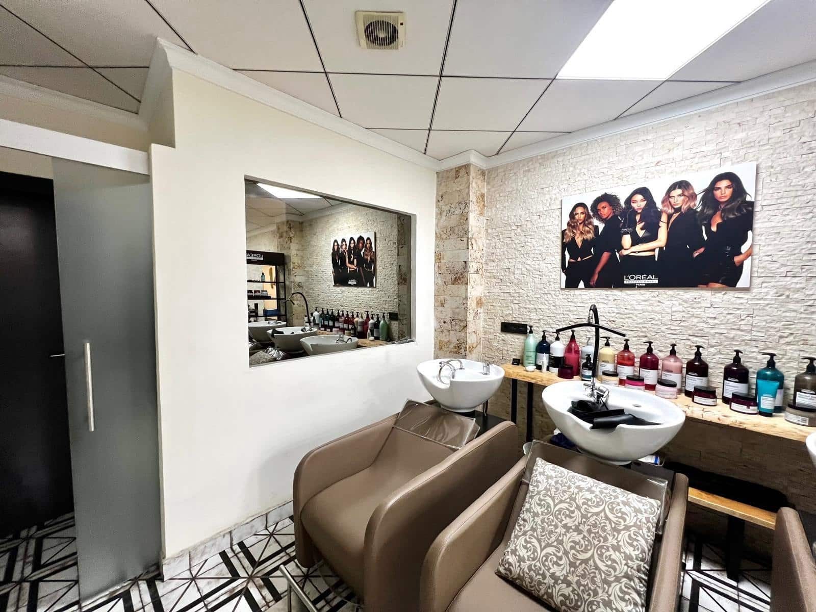 Kaupallinen myytävänä paikassa Torrevieja - 199 900 € (Ref: 9296018)