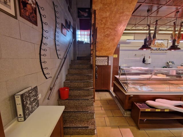 Local Comercial en Torrevieja en venta - 270.000 € (Ref: 9296027)