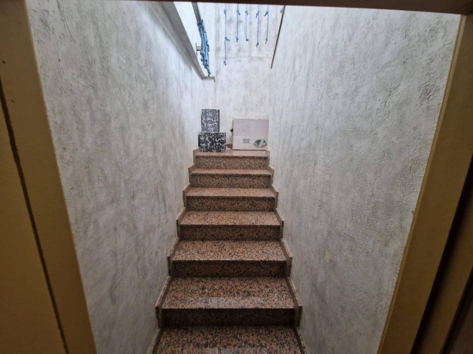 Commercial for sale in Torrevieja - € 270,000 (Ref: 9296027)