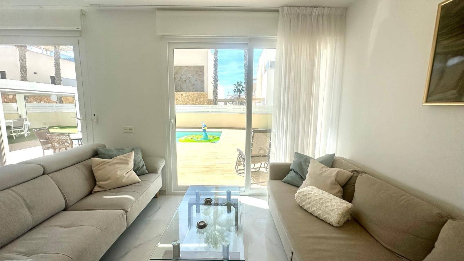 3 soverom Villa til salgs i Torrevieja med svømmebasseng - € 749 000 (Ref: 9296050)