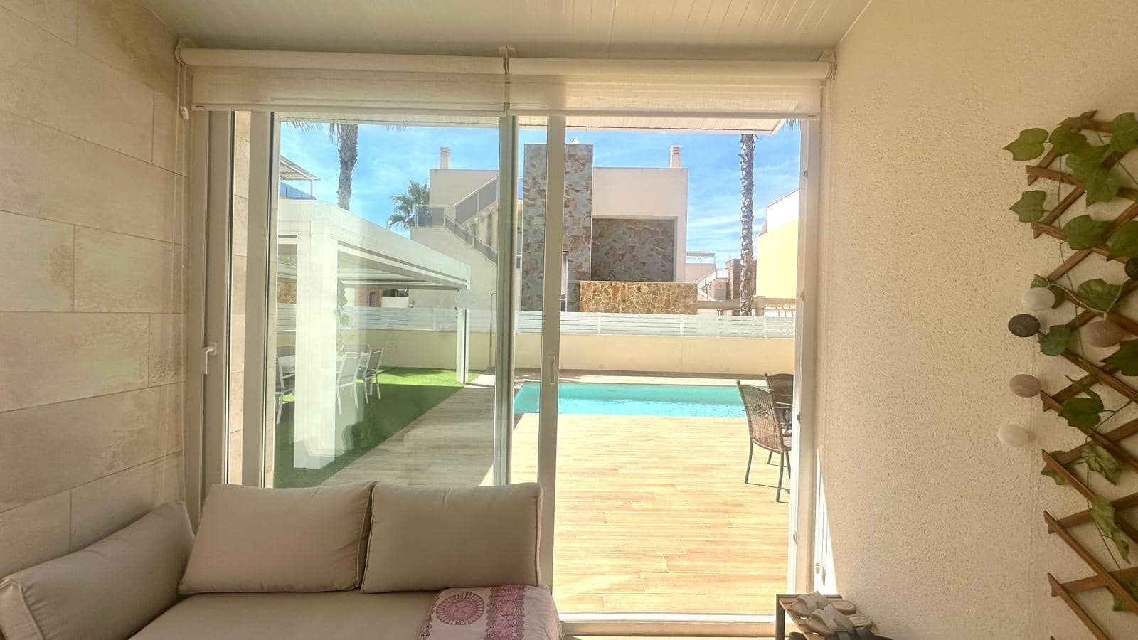 3 soverom Villa til salgs i Torrevieja med svømmebasseng - € 749 000 (Ref: 9296050)