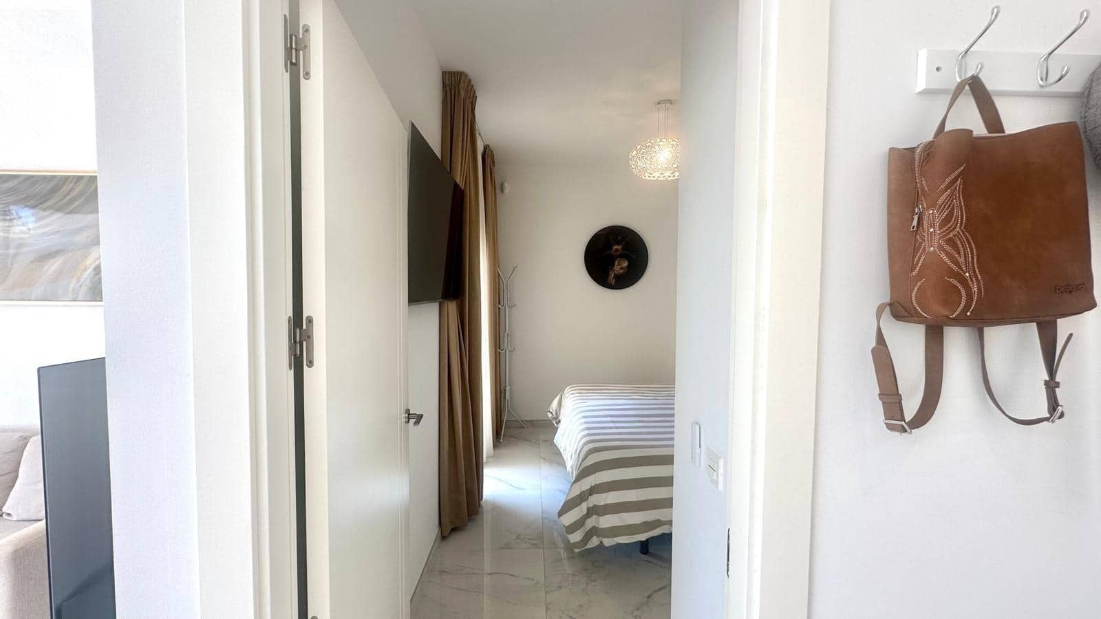 3 soverom Villa til salgs i Torrevieja med svømmebasseng - € 749 000 (Ref: 9296050)