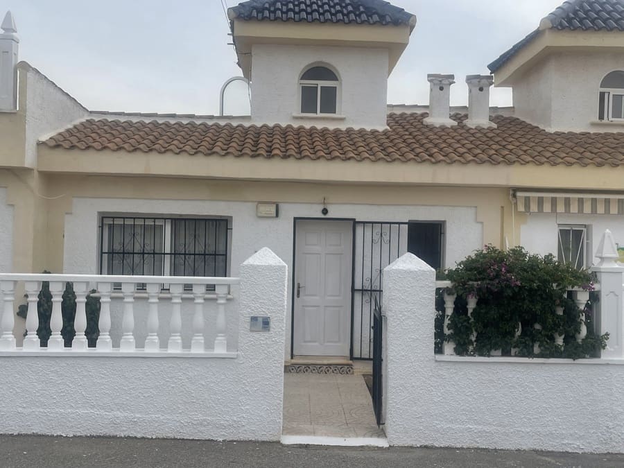 3 Zimmer Bungalow zu verkaufen in Ciudad Quesada mit Pool - 190.000 € (Ref: 9314652)
