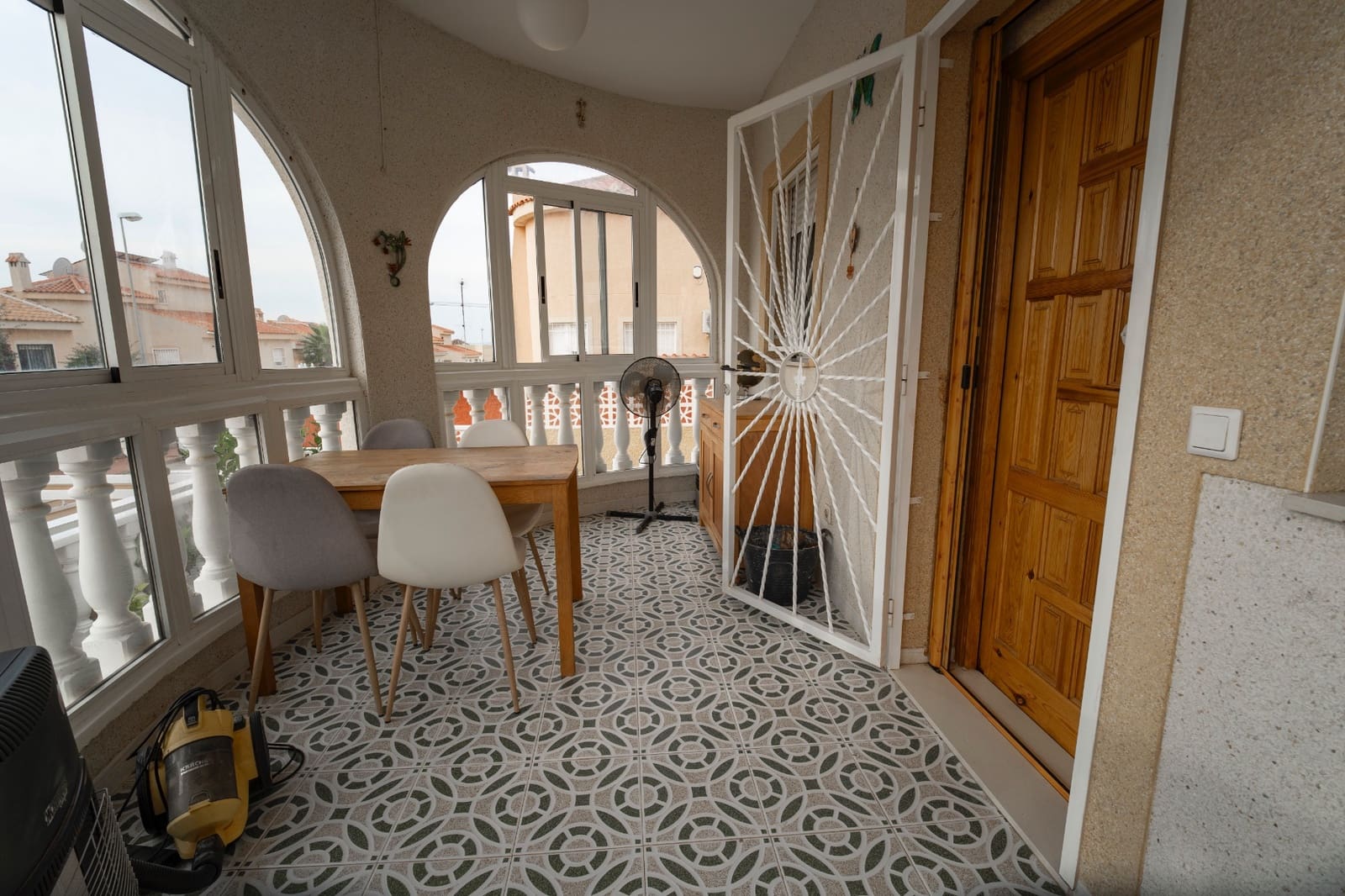 2 makuuhuone Huvila myytävänä paikassa Ciudad Quesada - 239 950 € (Ref: 9318055)