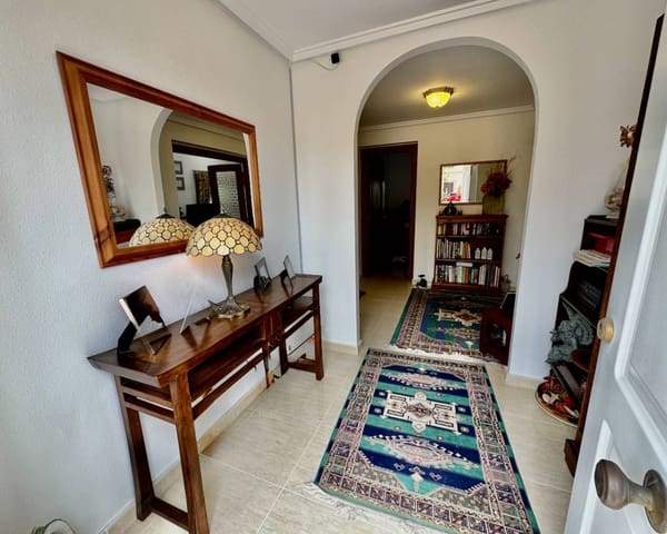 4 bedroom Villa for sale in Catral with pool garage - € 380,000 (Ref: 9324456)