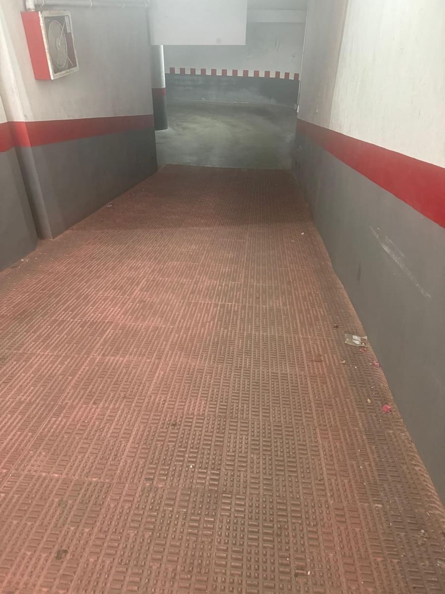 Garaż na sprzedaż w Torrevieja - 28 630 € (Ref: 9329779)