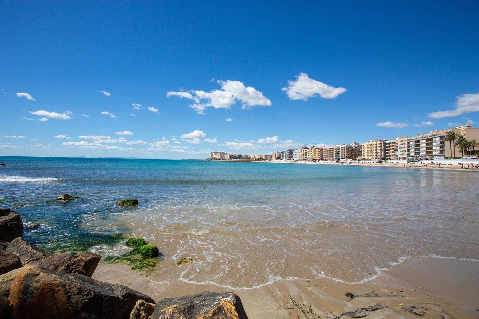 2 quarto Apartamento para venda em Torrevieja com piscina - 138 000 € (Ref: 9329784)