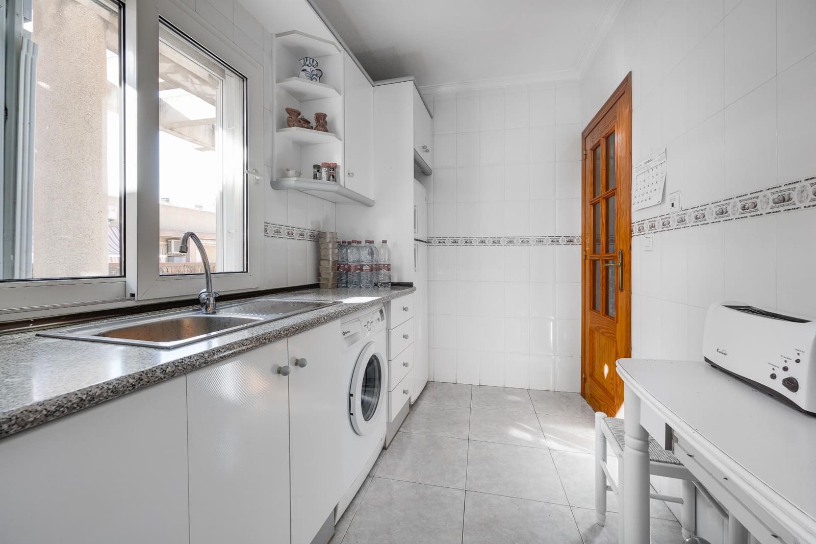 Apartamento de 2 habitaciones en Torrevieja en venta - 169.500 € (Ref: 9339203)