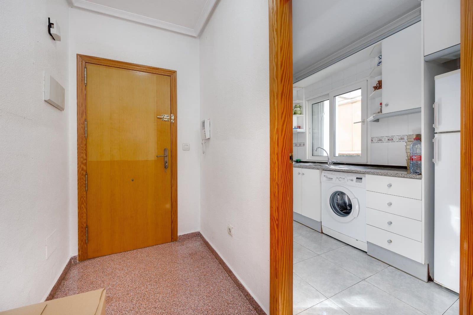 Apartamento de 2 habitaciones en Torrevieja en venta - 169.500 € (Ref: 9339203)