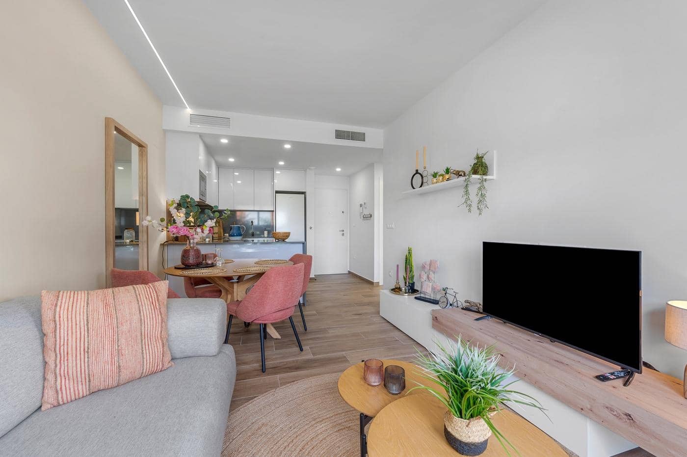 2 makuuhuone Huoneisto myytävänä paikassa Orihuela Costa mukana uima-altaan 
autotalli - 249 500 € (Ref: 9339205)