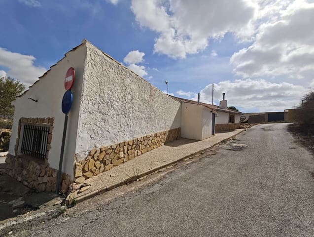 4 camera da letto Finca/Casa di Campagna in vendita in Raspay, Yecla con piscina - 164.995 € (Rif: 9345253)