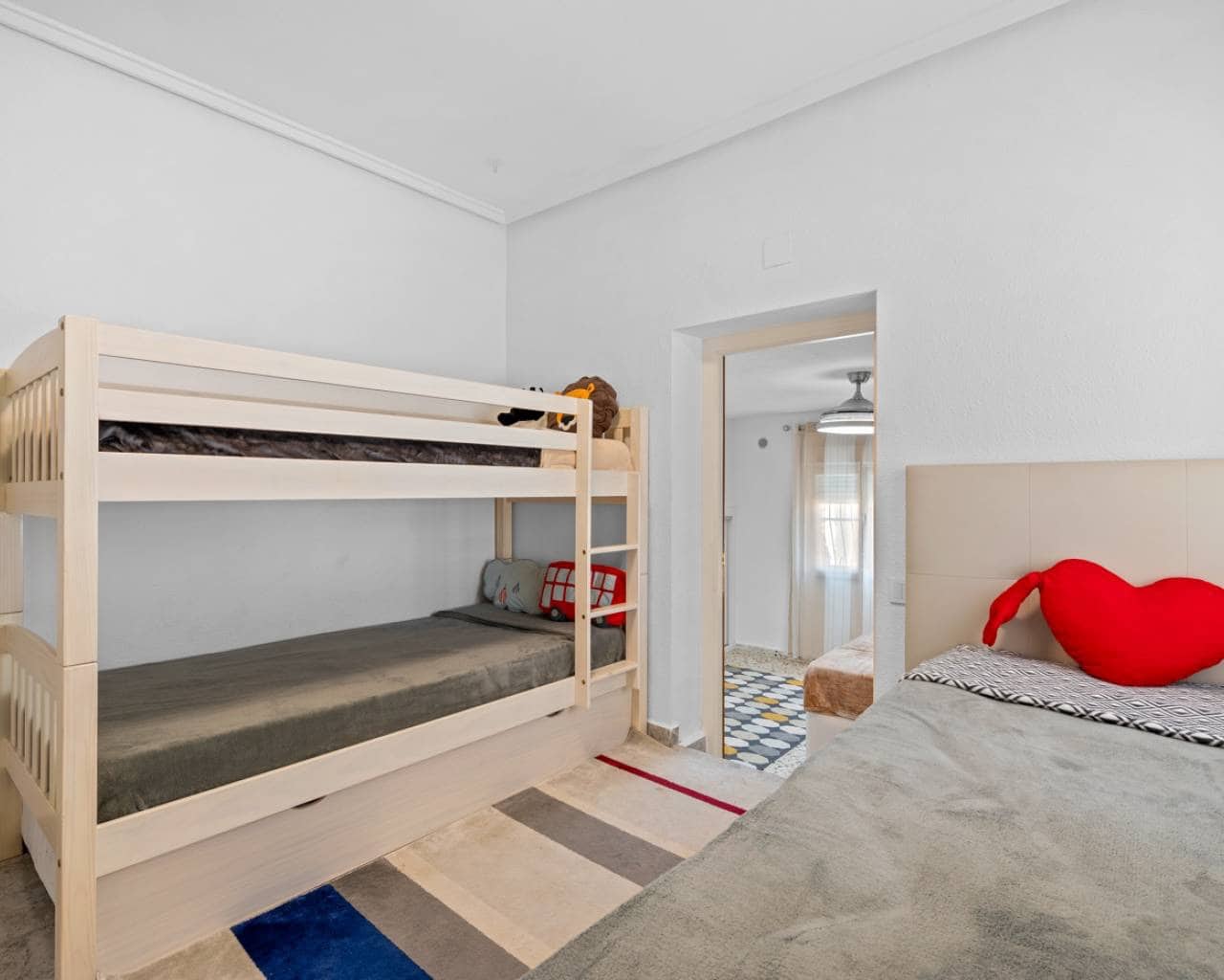 5 makuuhuone Huvila myytävänä paikassa Ciudad Quesada mukana uima-altaan - 795 000 € (Ref: 9349794)