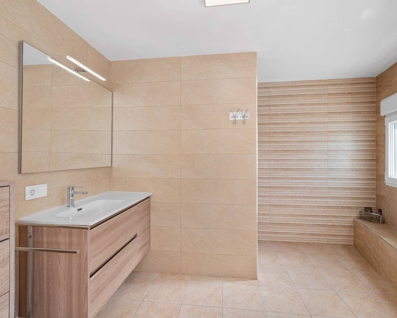 5 makuuhuone Huvila myytävänä paikassa Ciudad Quesada mukana uima-altaan - 795 000 € (Ref: 9349794)