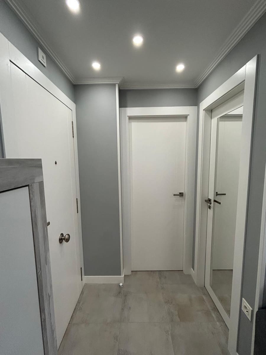 Apartamento de 1 habitación en Torrevieja en venta - 149.900 € (Ref: 9349799)