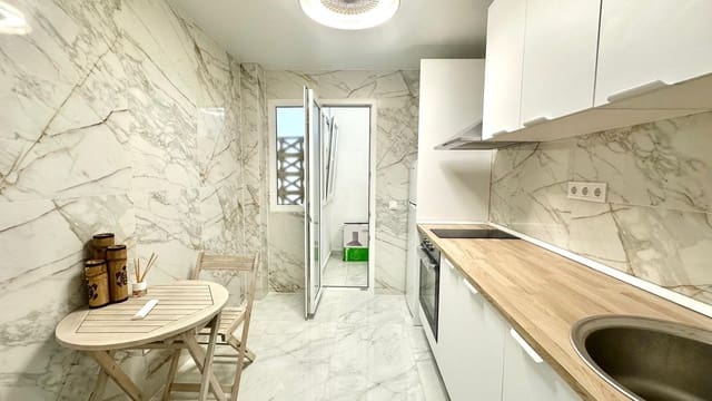 3 quarto Apartamento para venda em Torrevieja - 209 000 € (Ref: 9349802)