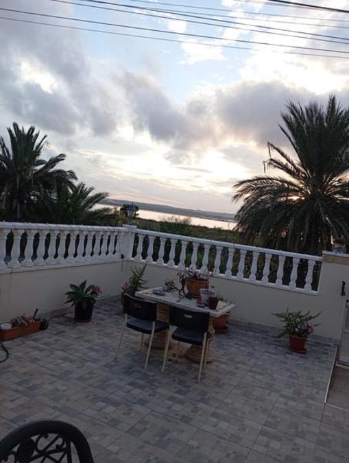 2 quarto Bungalow para venda em Torrevieja - 143 000 € (Ref: 9357974)