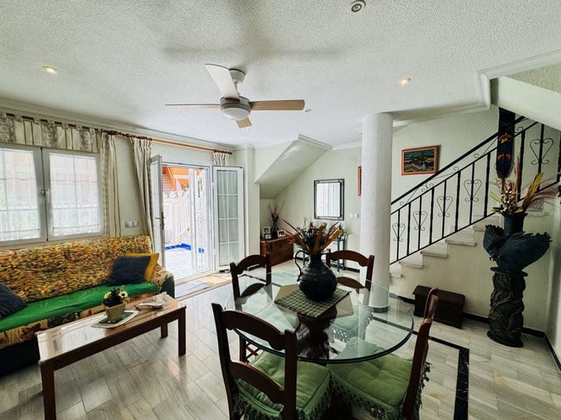 2 bedroom Townhouse for sale in La Mata with pool - € 210,000 (Ref: 9360258)