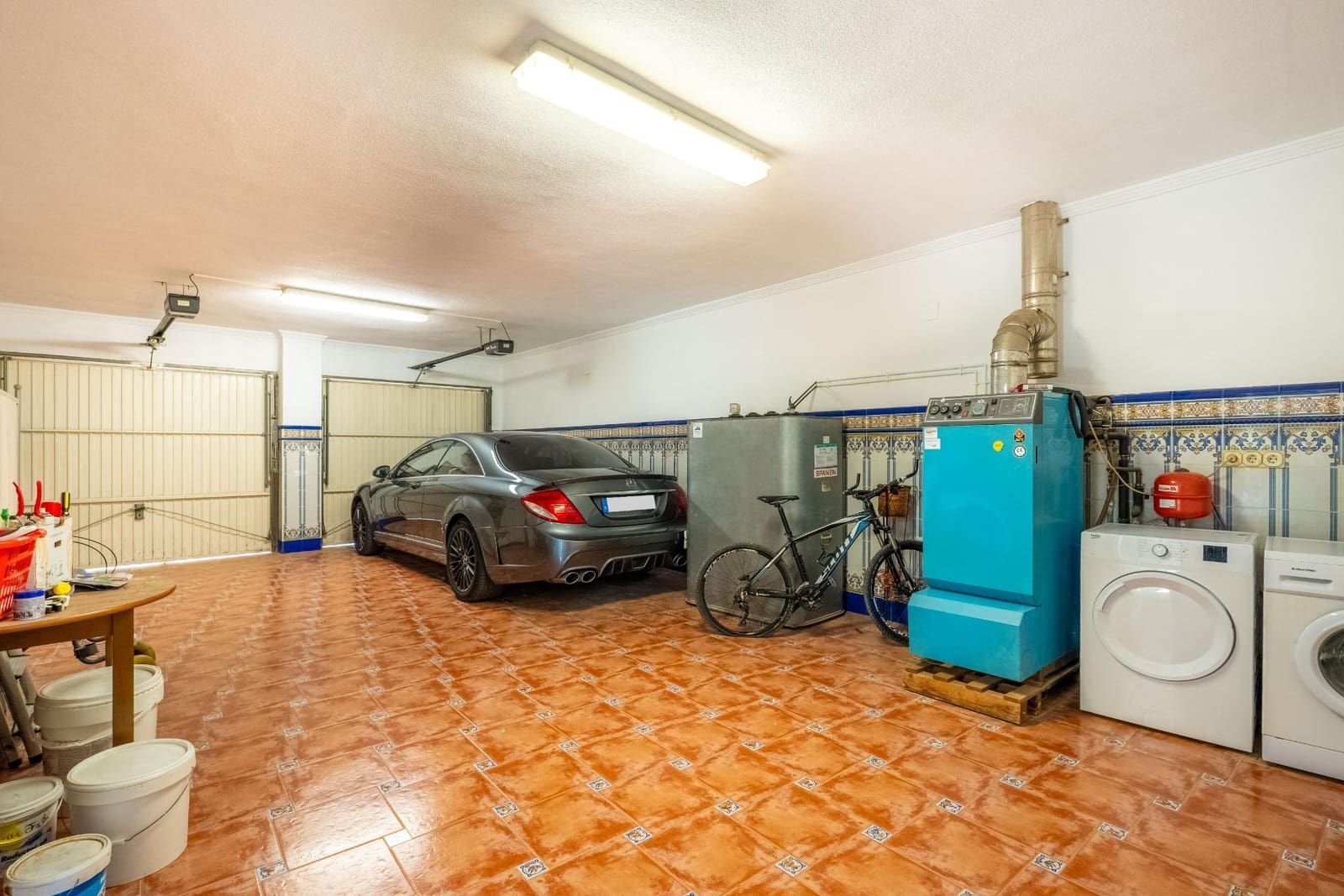 6 slaapkamer Villa te koop in Torrevieja met zwembad garage - € 645.000 (Ref: 9360262)