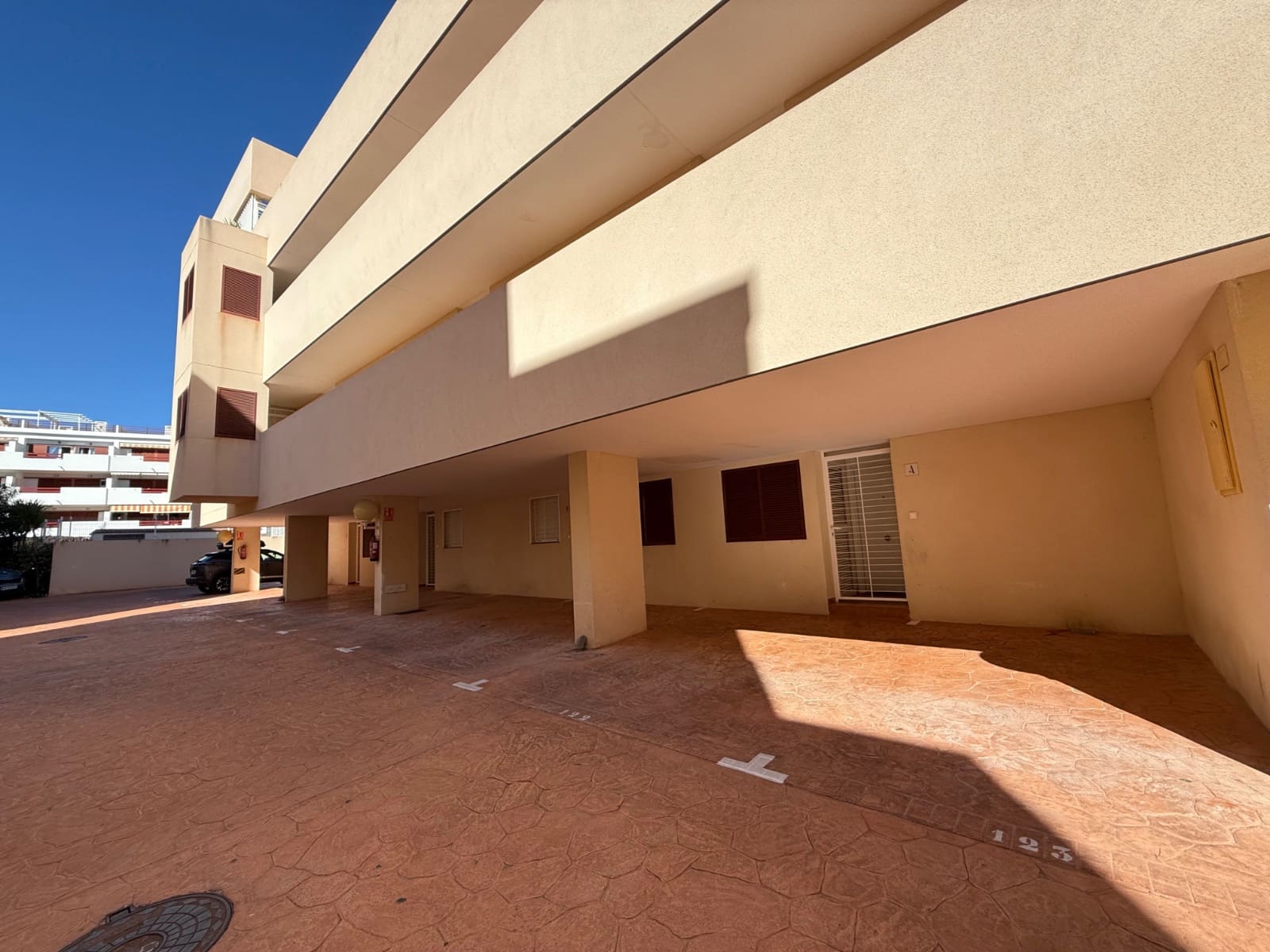 2 makuuhuone Kattohuoneisto myytävänä paikassa Orihuela Costa mukana uima-altaan 
autotalli - 204 000 € (Ref: 9360269)