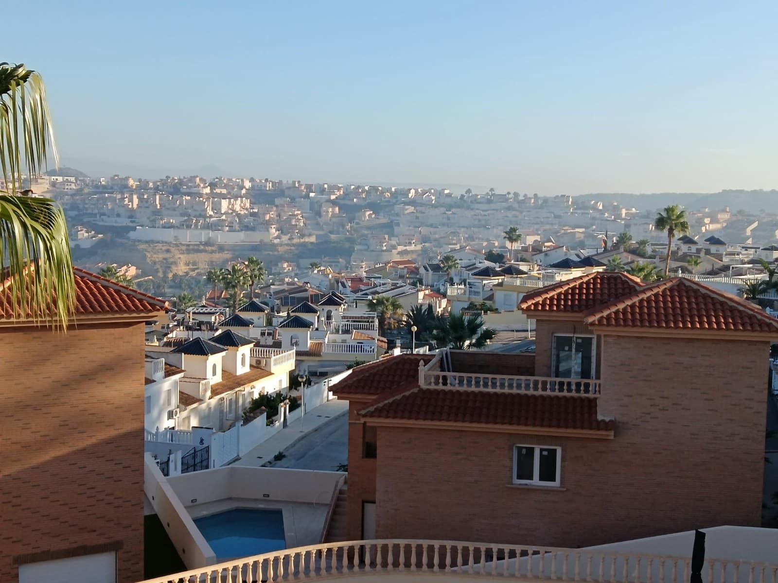 3 makuuhuone Huvila myytävänä paikassa Ciudad Quesada mukana uima-altaan 
autotalli - 299 000 € (Ref: 9362837)