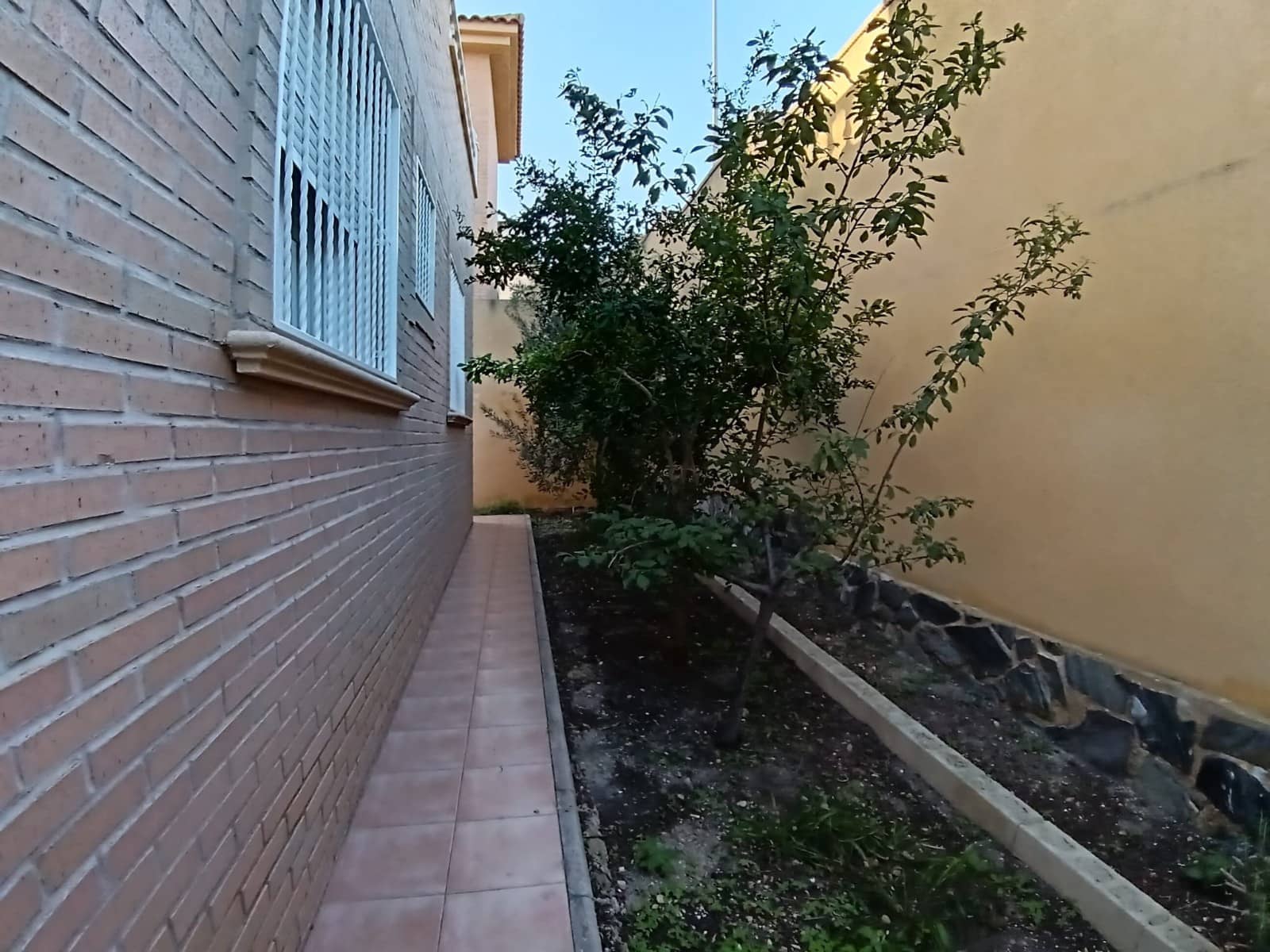 3 makuuhuone Huvila myytävänä paikassa Ciudad Quesada mukana uima-altaan 
autotalli - 299 000 € (Ref: 9362837)