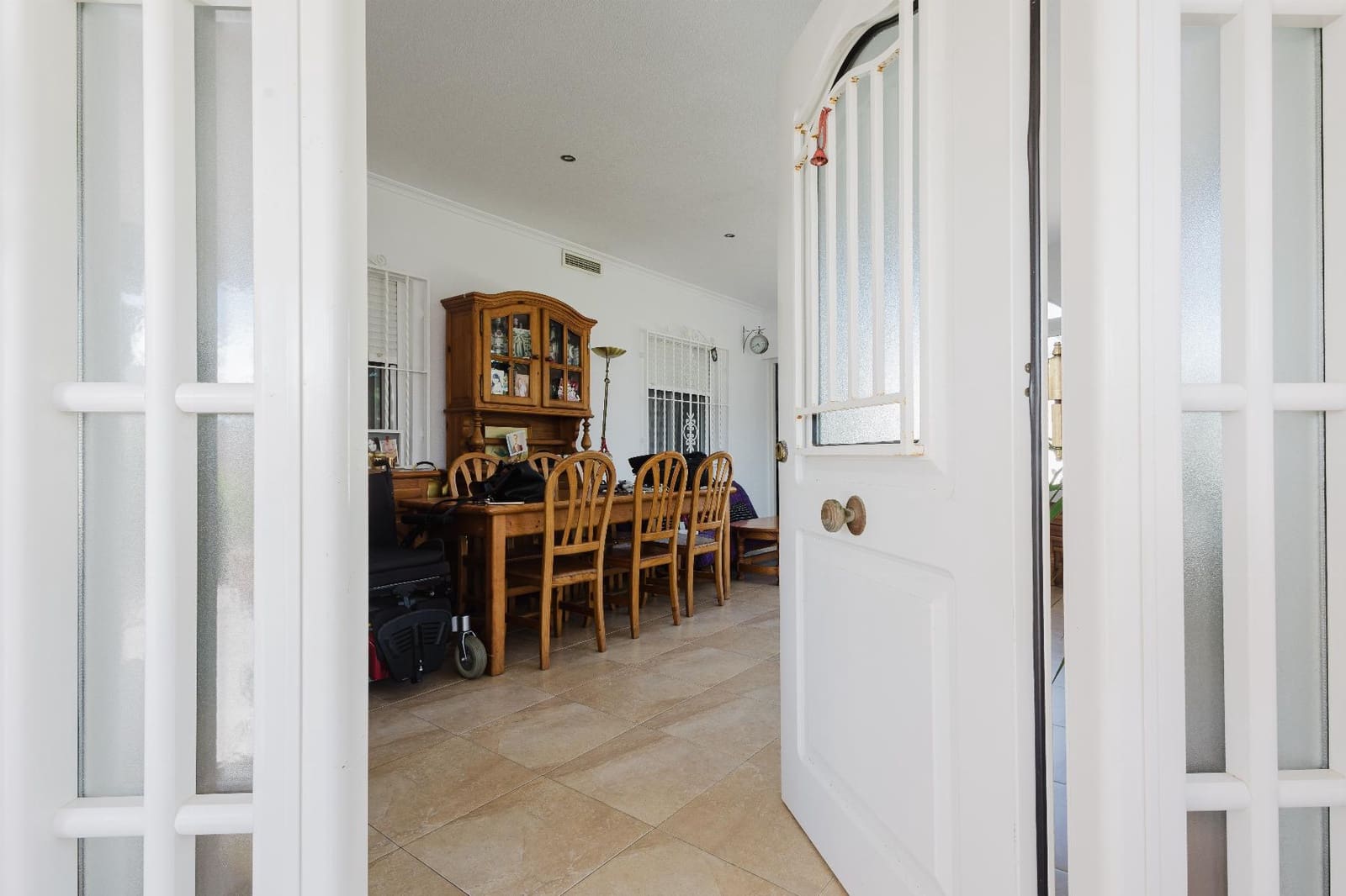 6 bedroom Villa for sale in Torrevieja with pool garage - € 449,000 (Ref: 9369157)