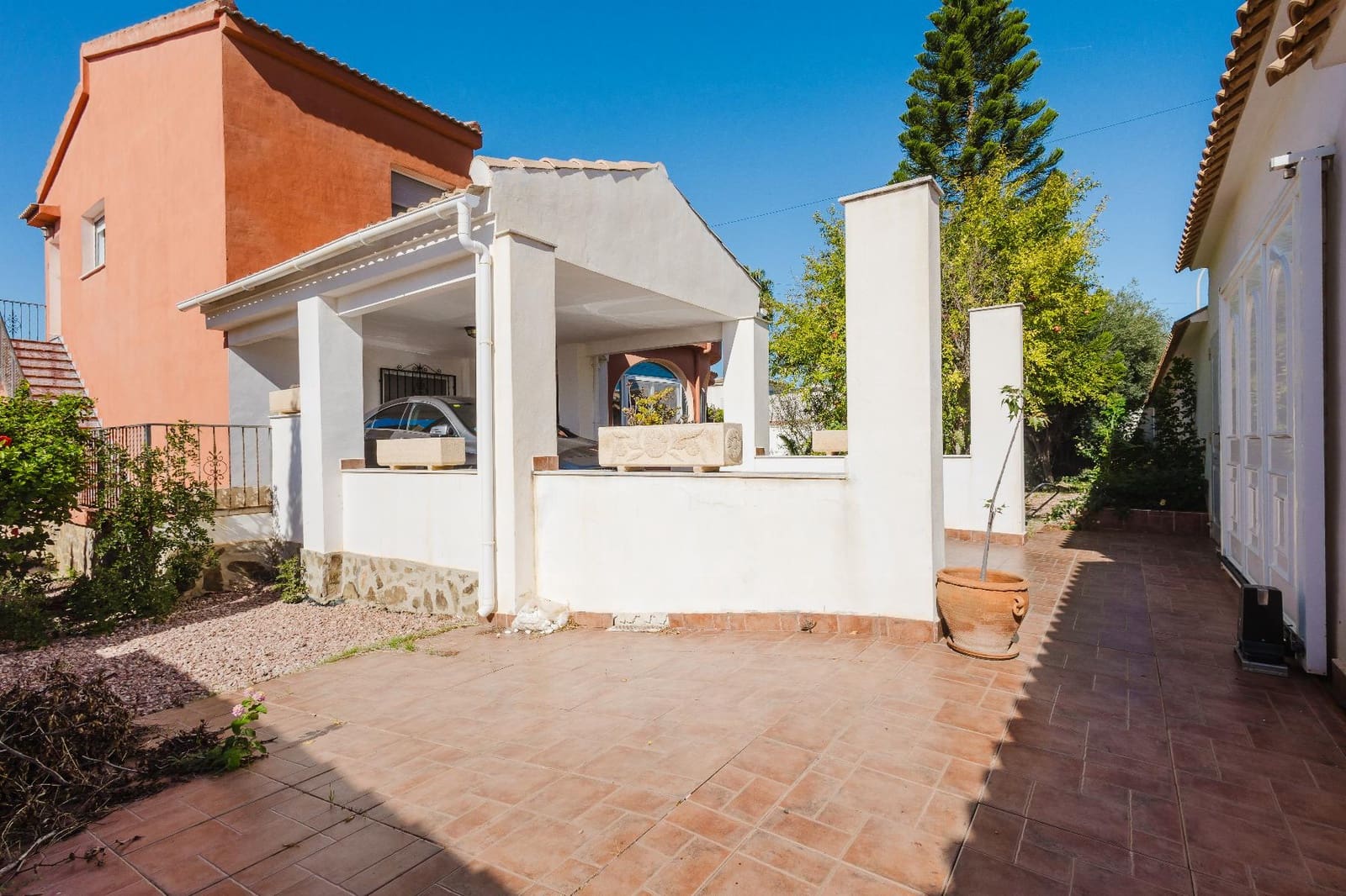 6 bedroom Villa for sale in Torrevieja with pool garage - € 449,000 (Ref: 9369157)