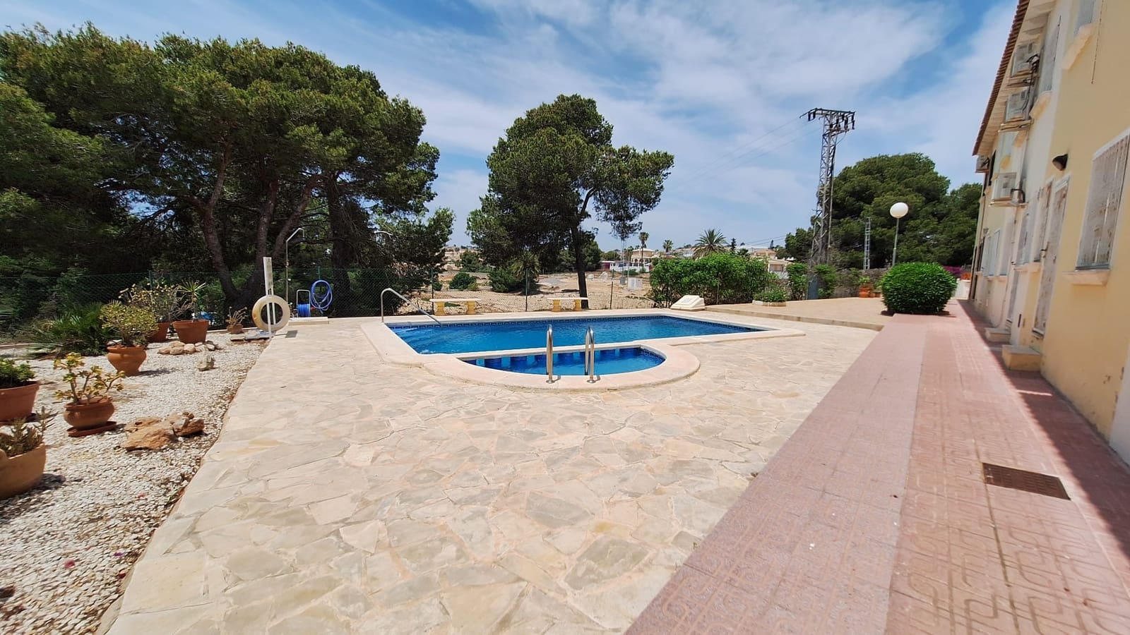 2 soveværelse Lejlighed til salg i Ciudad Quesada med swimmingpool - € 109.950 (Ref: 9372179)