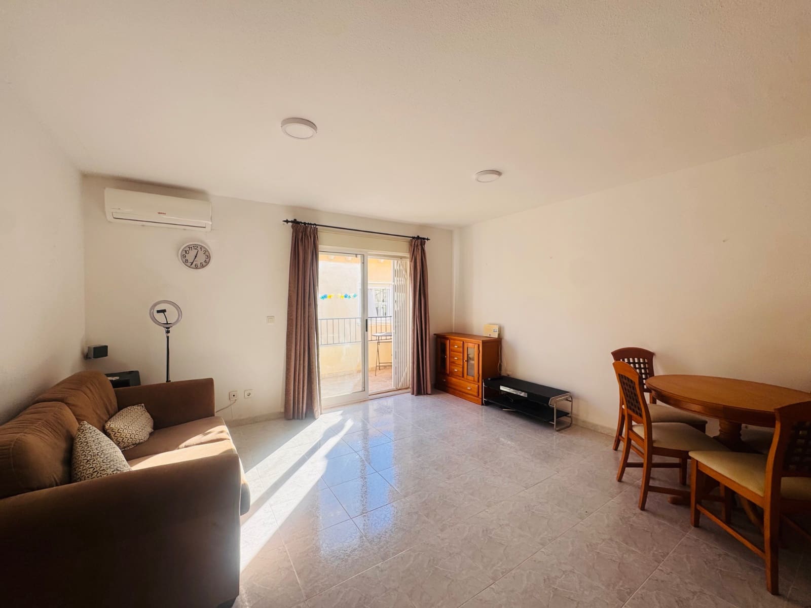 2 soveværelse Lejlighed til salg i Ciudad Quesada med swimmingpool - € 109.950 (Ref: 9372179)