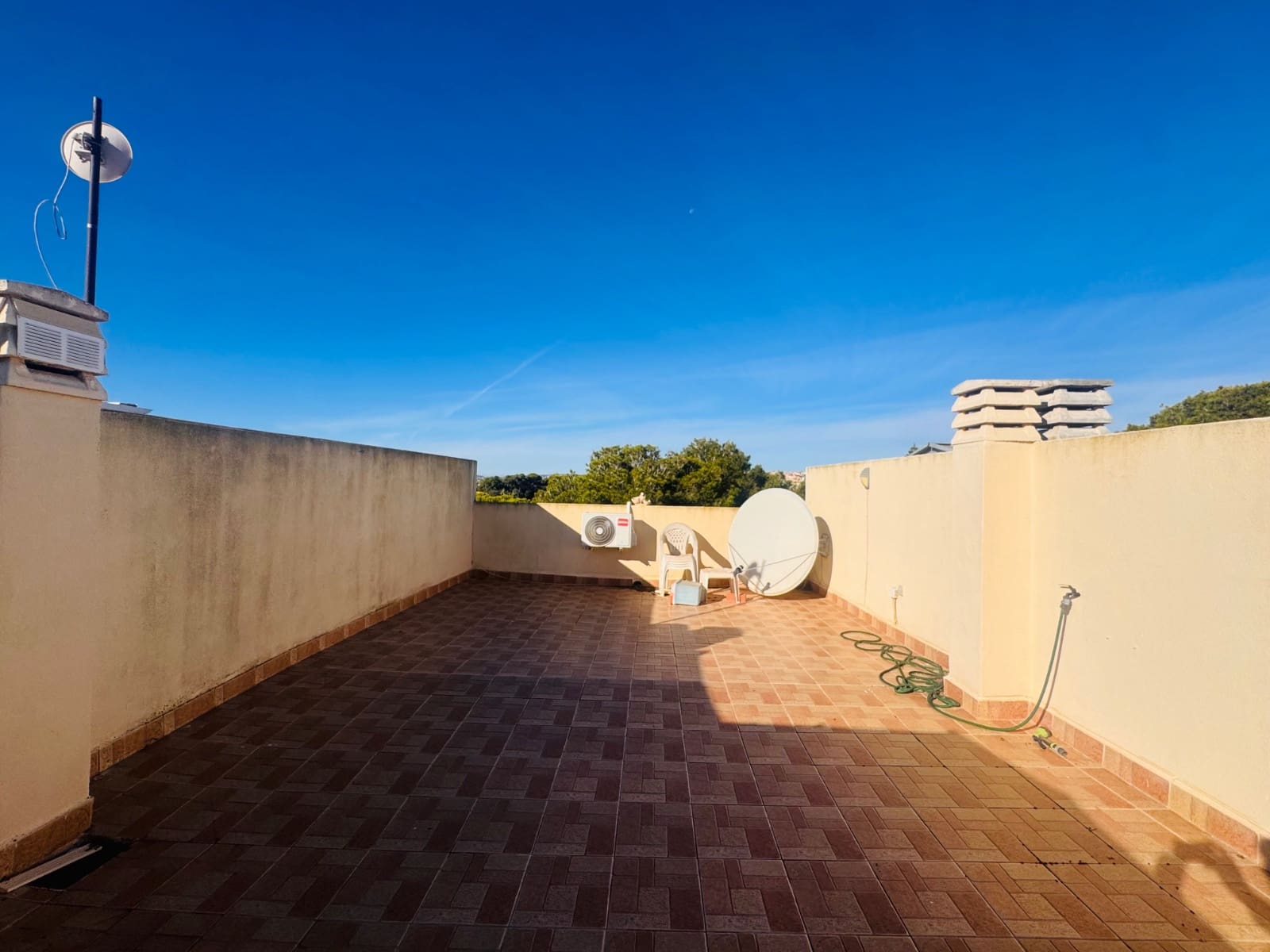 2 soveværelse Lejlighed til salg i Ciudad Quesada med swimmingpool - € 109.950 (Ref: 9372179)