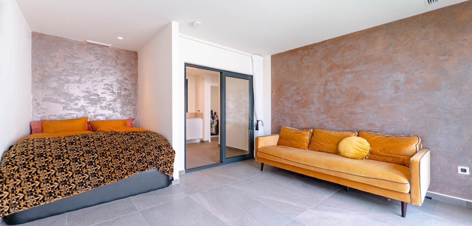 5 soverom Villa til salgs i San Miguel de Salinas med svømmebasseng garasje - € 780 000 (Ref: 9372186)