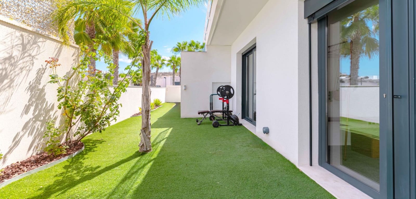 5 soverom Villa til salgs i San Miguel de Salinas med svømmebasseng garasje - € 780 000 (Ref: 9372186)