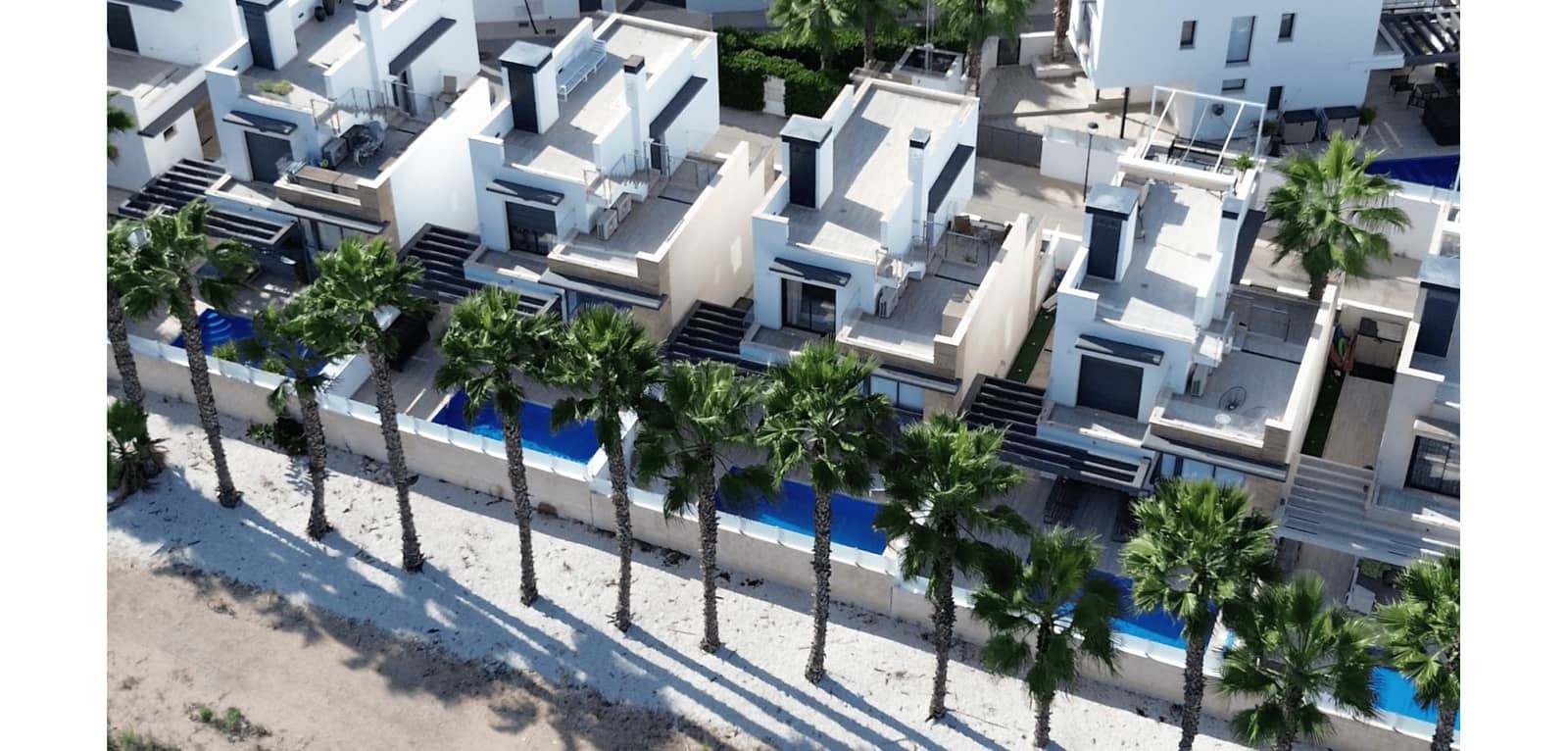 Chalet de 3 habitaciones en Orihuela Costa en venta con piscina - 449.950 € (Ref: 9372187)