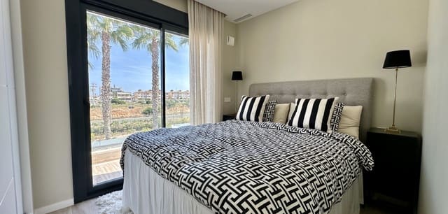 Chalet de 3 habitaciones en Orihuela Costa, Orihuela en venta con piscina - 449.950 € (Ref: 9372187)